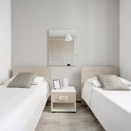 F12 Room 2, Private Room Two Single Beds Privated Bathroom In Shared Flat مسيدا المظهر الخارجي الصورة