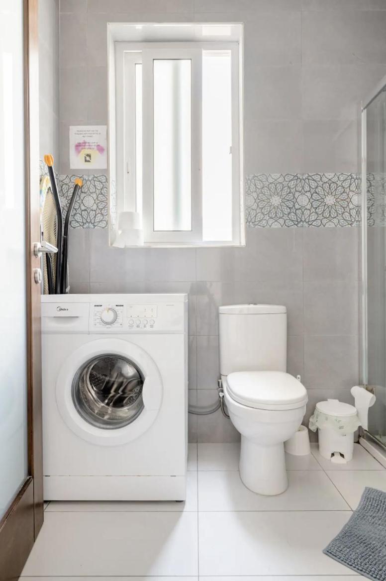 F12 Room 2, Private Room Two Single Beds Privated Bathroom In Shared Flat مسيدا المظهر الخارجي الصورة