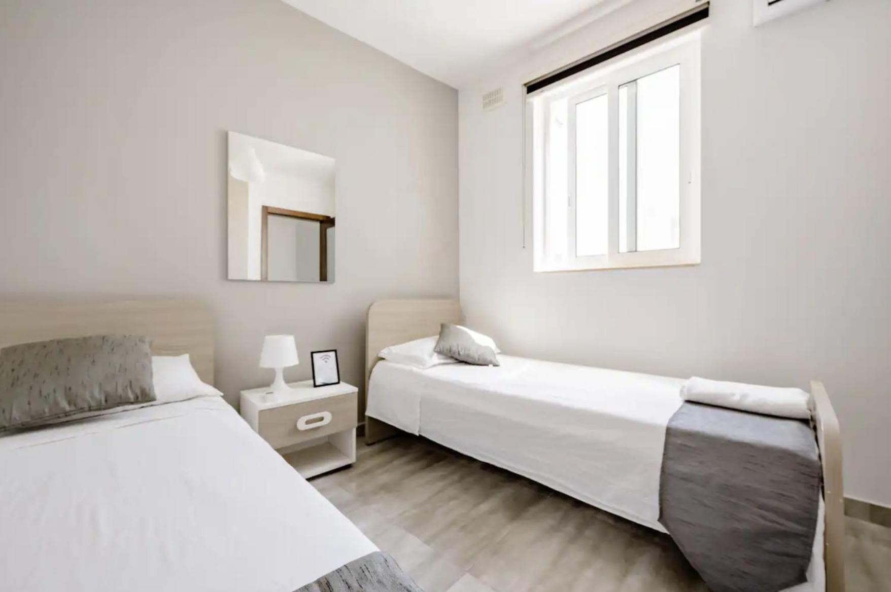 F12 Room 2, Private Room Two Single Beds Privated Bathroom In Shared Flat مسيدا المظهر الخارجي الصورة