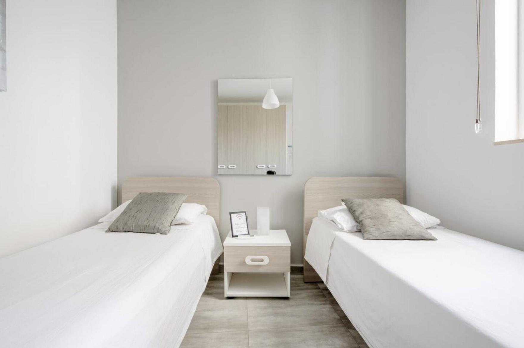F12 Room 2, Private Room Two Single Beds Privated Bathroom In Shared Flat مسيدا المظهر الخارجي الصورة